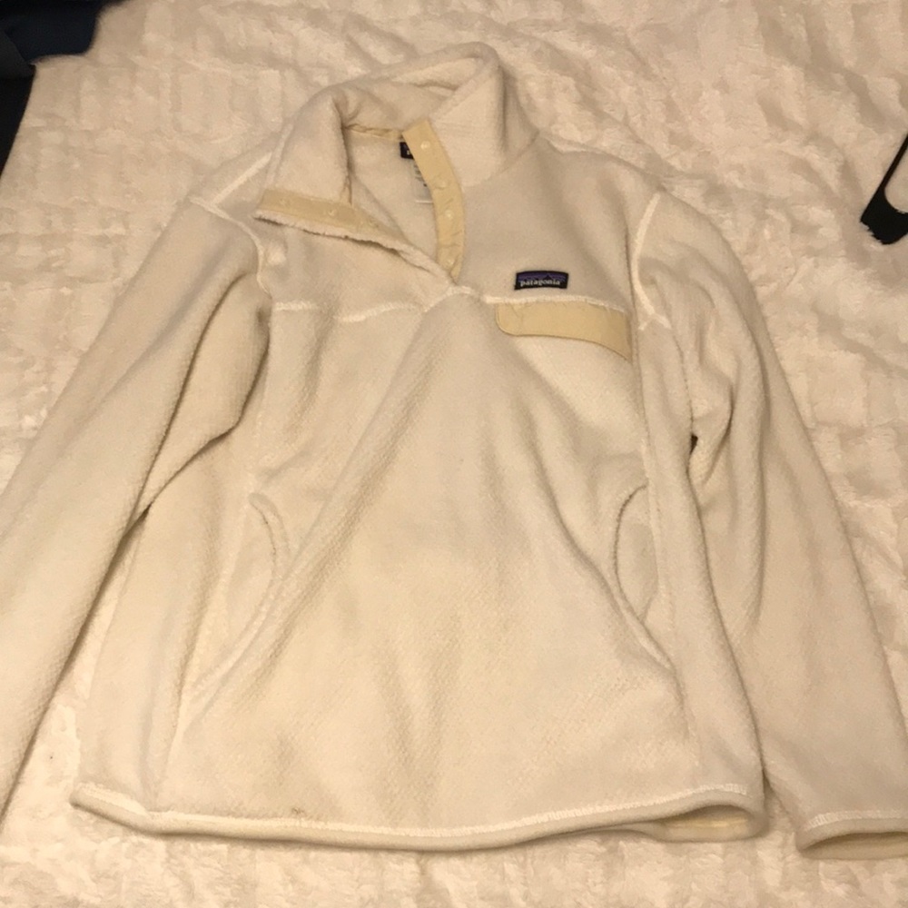Patagonia Cream White Fleece Pullover